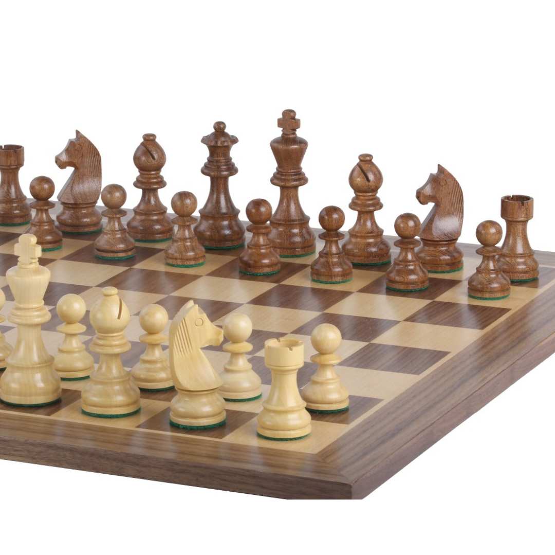 Echiquier de Tournoi en Bois - Noyer - Taille 6 - 54x54cm