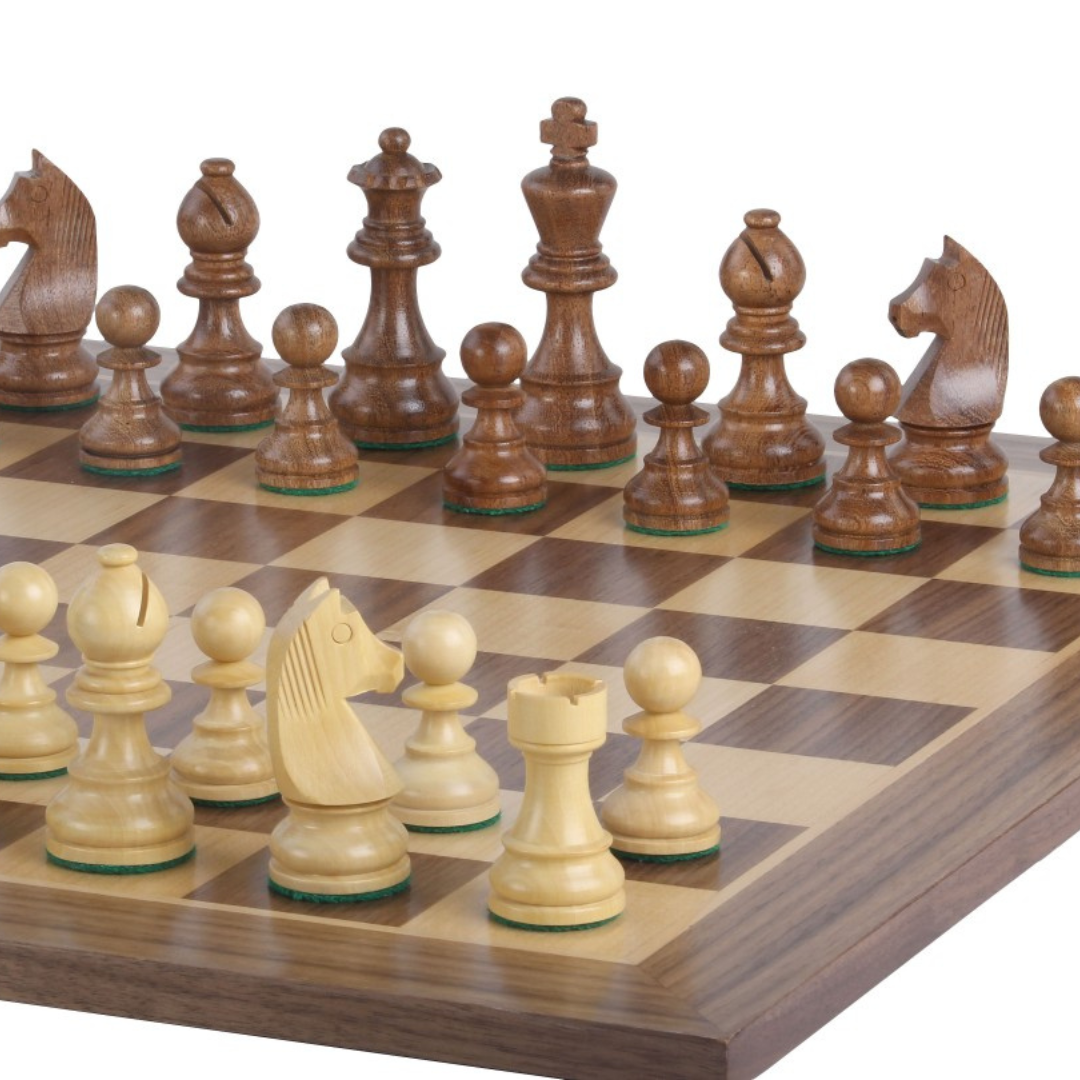 Echiquier de Tournoi en Bois - Noyer - Taille 6 - 54x54cm