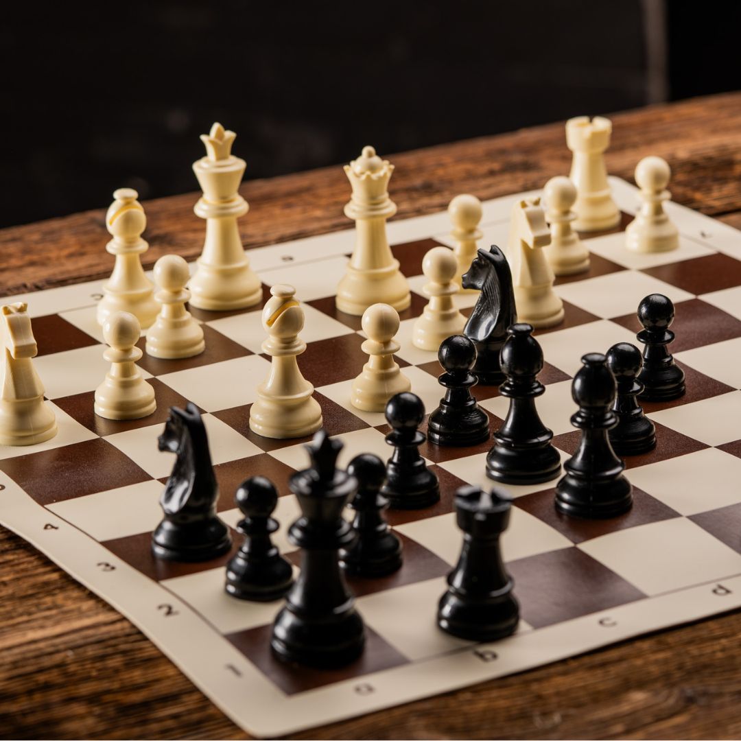Pièces d'échecs en plastique - Modèle Staunton