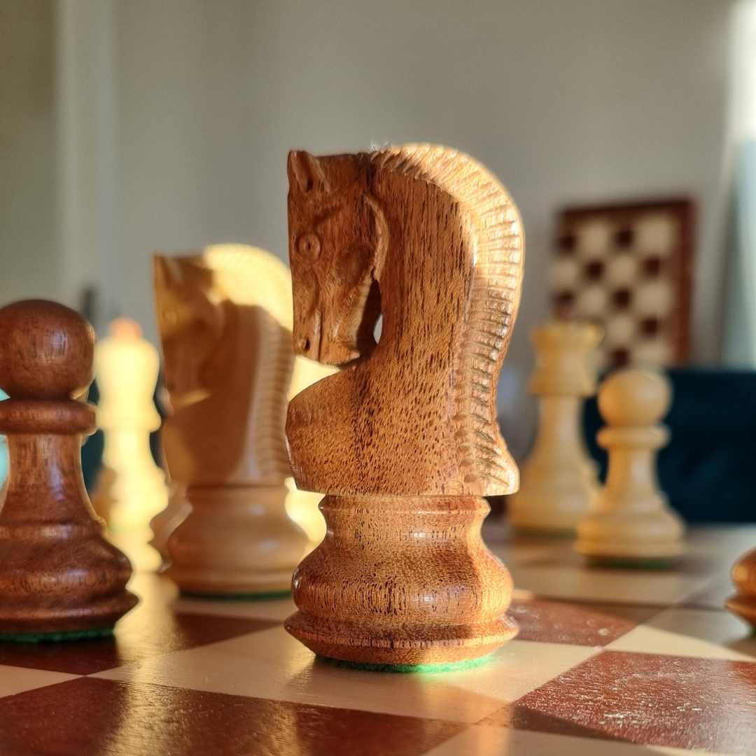 ZAGREB - pièces d'échecs de Collection - inspiration 50's