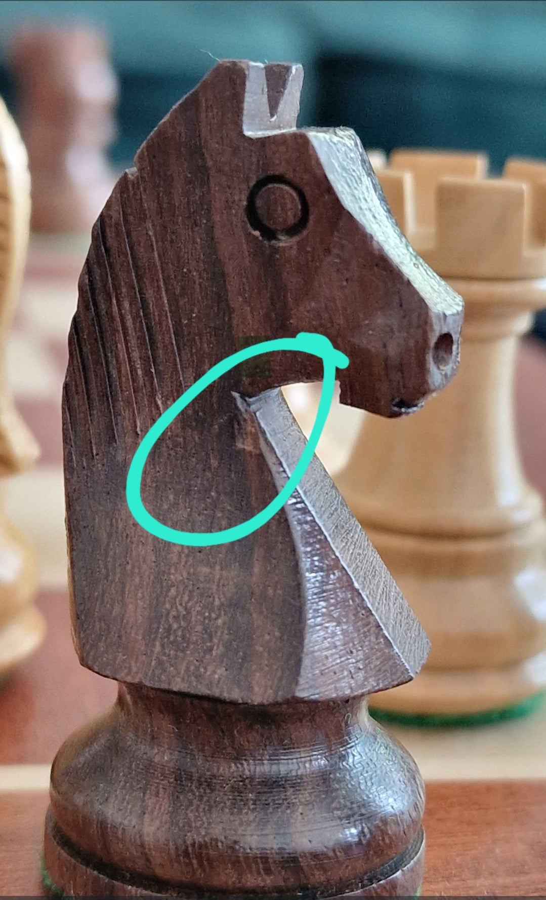 STAUNTON Premium - Pièces d'échecs Officielles FIDE - avec défaut