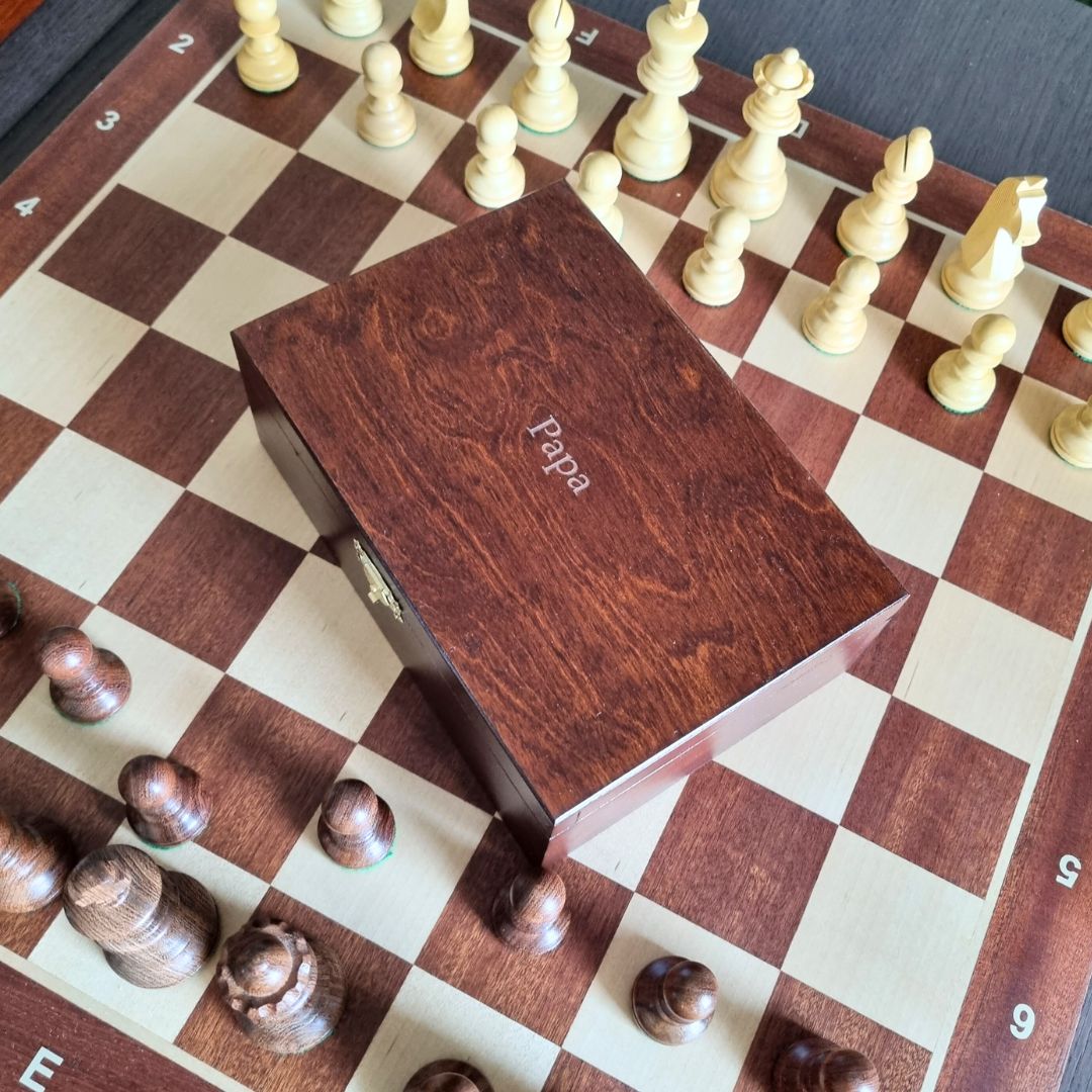 Coffret Acajou pour pièces d'échecs - Personnalisable